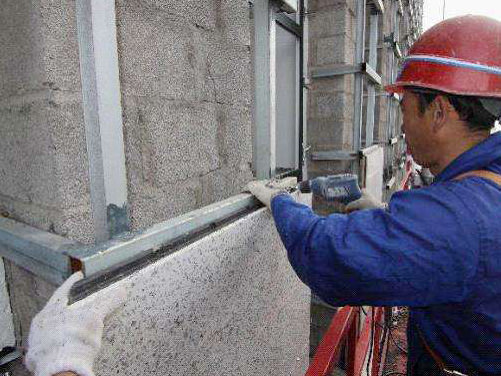 干掛石材保溫施工